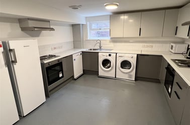 Crescent, Pendleton, Salford - Image 2